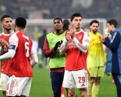 Champions, Bayer Leverkusen-Arsenal finisce 1-1 tra le polemiche. Cos’è successo