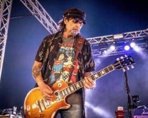 E’ morto Phil Campbell, il chitarrista dei Motorhead aveva 64 anni