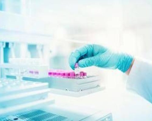 Farmaceutica, vola l’occupazione. E sempre più giovani scelgono la Pharma Academy