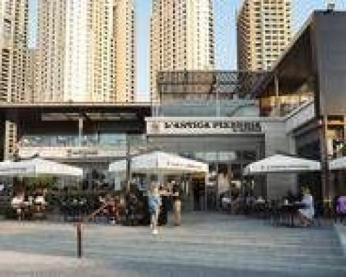 Iran, Antica Pizzeria da Michele in The World: “Missili su nostri ragazzi a Dubai, vogliono rientrare in Italia”