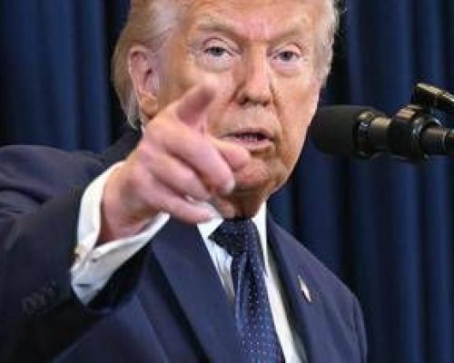 Iran, Trump: “Guerra finirà presto, deciderò io quando”