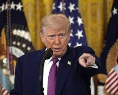 Iran, Trump chiede una coalizione: “Altri paesi mandino navi per aprire lo Stretto di Hormuz”