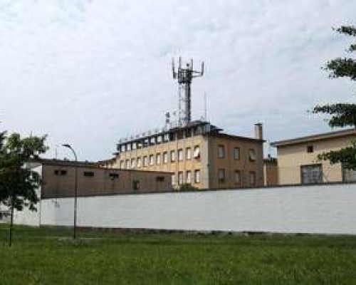 Lega, artificieri nella sede di via Bellerio: rientrato l’allarme bomba