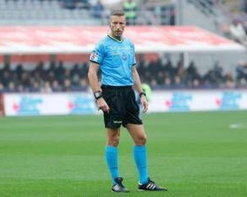 Luperto trattiene Fullkrug, Allegri chiede rigore: cos’è successo in Cremonese-Milan