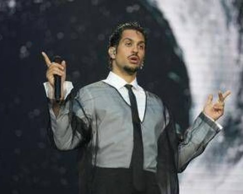 Mahmood lascia l’Italia: “Mi trasferisco in Spagna, mi sento tigre allo zoo”