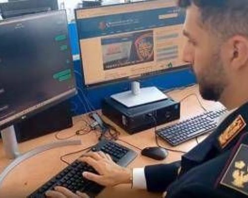 Pedopornografia e abusi su minori, in settimana interrogatori per giornalista e professoressa arrestati