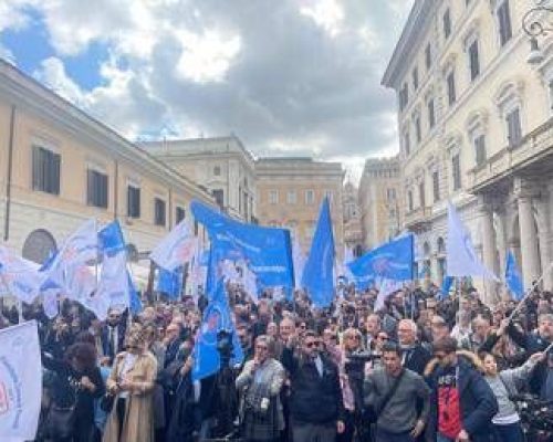 Referendum, le Camere penali e il loro Comitato in piazza a Roma per il Sì