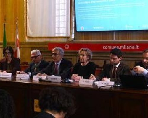 Rifiuti, a Milano le capsule di caffè in alluminio si raccolgono nel sacco giallo