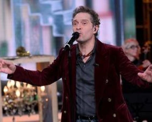 Sanremo 2026, Claudio Santamaria chi è: la cover con Malika Ayane