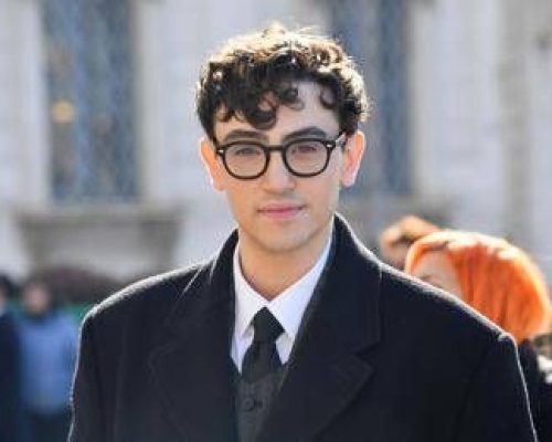 Sanremo 2026, Michele Bravi chi è: esordi, coming out, l’incidente che ha cambiato la sua vita