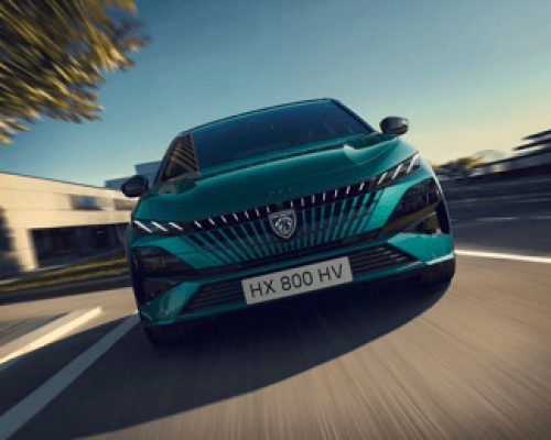 Stellantis, avanti su elettrificazione ma allarga l’offerta sul diesel