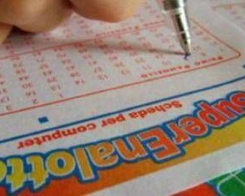 Superenalotto, numeri combinazione vincente oggi 27 febbraio